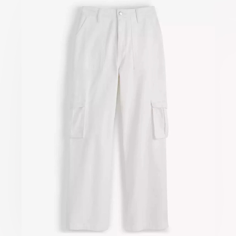 On 34th White Cargo Jeans - Picture 4 of 5